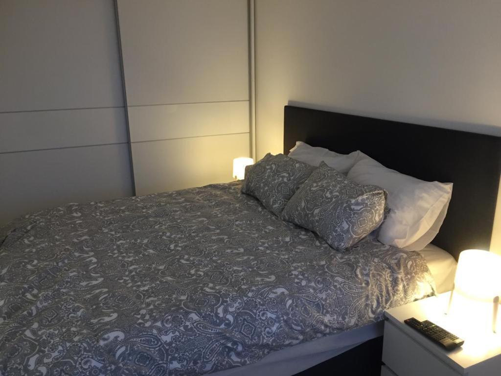 Apartemen 54 m² dengan 2 kamar tidur dan 1 kamar mandi pribadi di Banatic Novi Sad Bagian luar foto