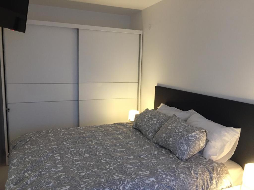 Apartemen 54 m² dengan 2 kamar tidur dan 1 kamar mandi pribadi di Banatic Novi Sad Bagian luar foto